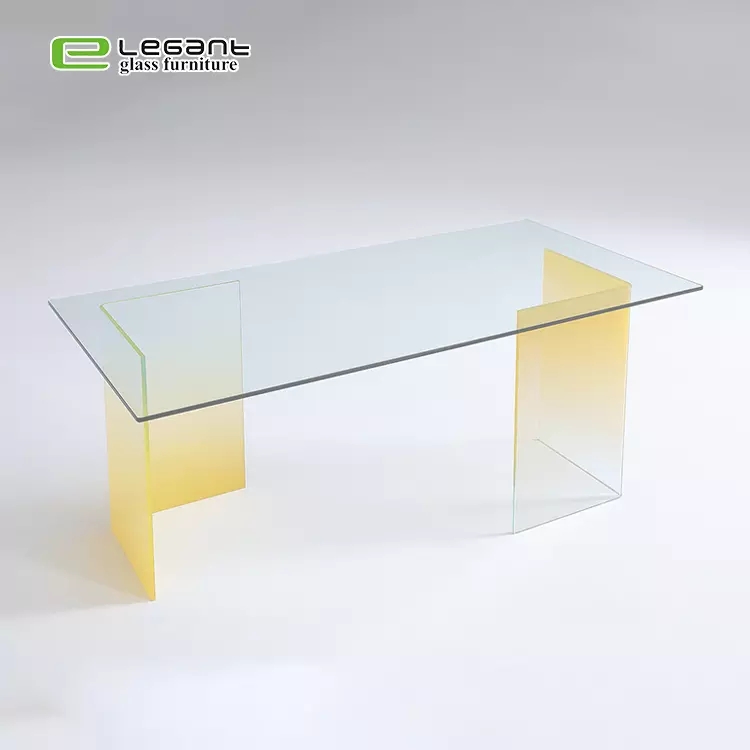 FRED Dining Table
